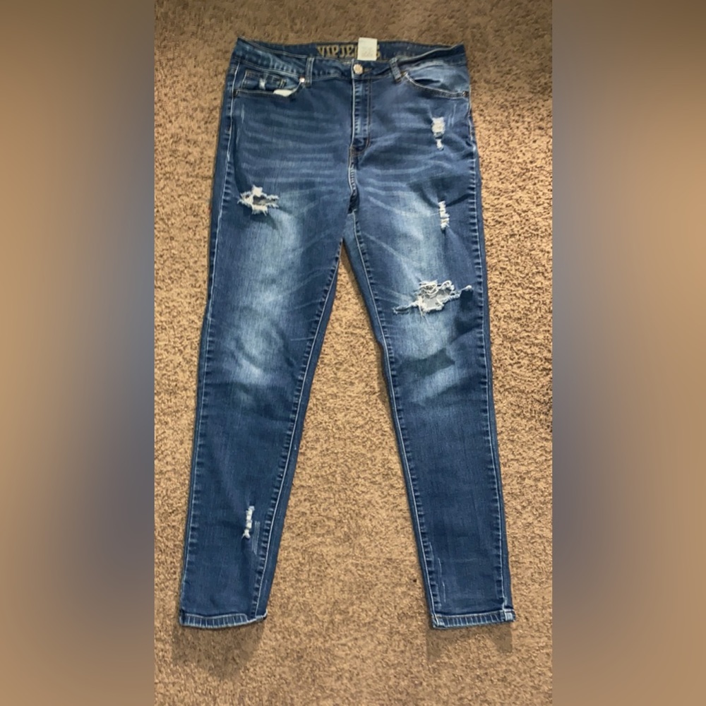 VIP JEANS